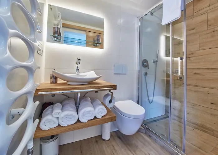 Saalbacher Perle 4 * ザールバッハ・ヒンターグレム